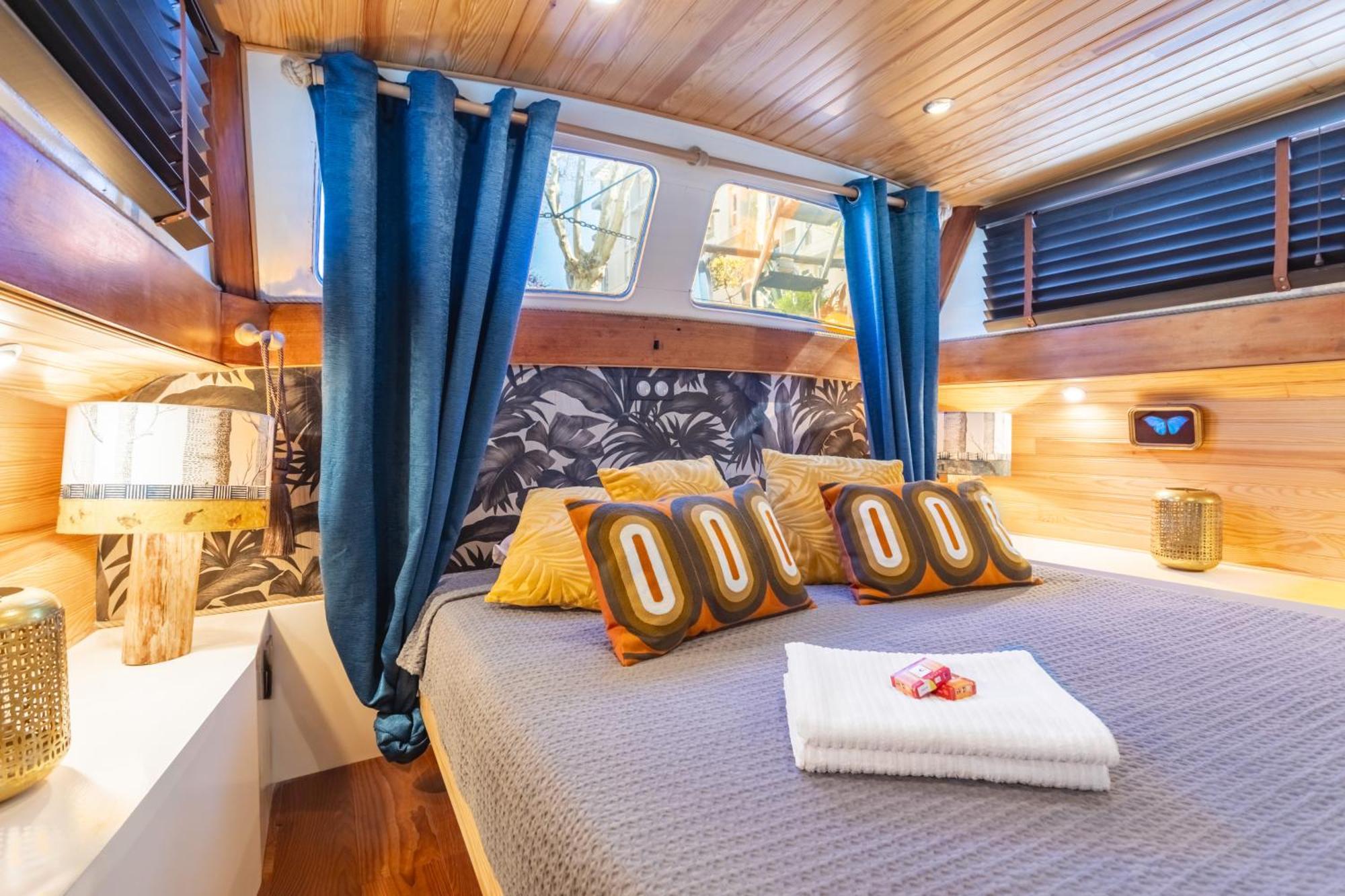 Bateau Le Nubian 호텔 나르본 외부 사진